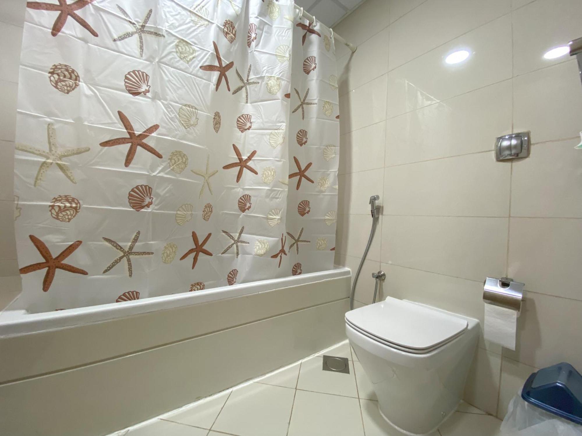 Apartamento Walk To The Beach Or Enjoy The Amazing View From The Balcony Dubái Exterior foto