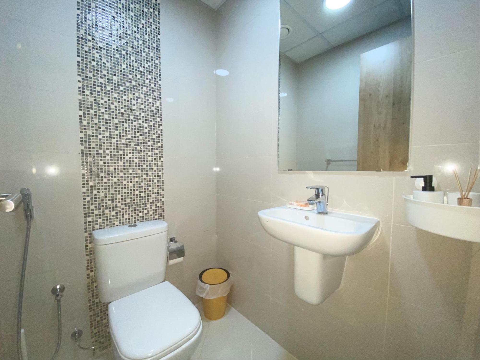 Apartamento Walk To The Beach Or Enjoy The Amazing View From The Balcony Dubái Exterior foto